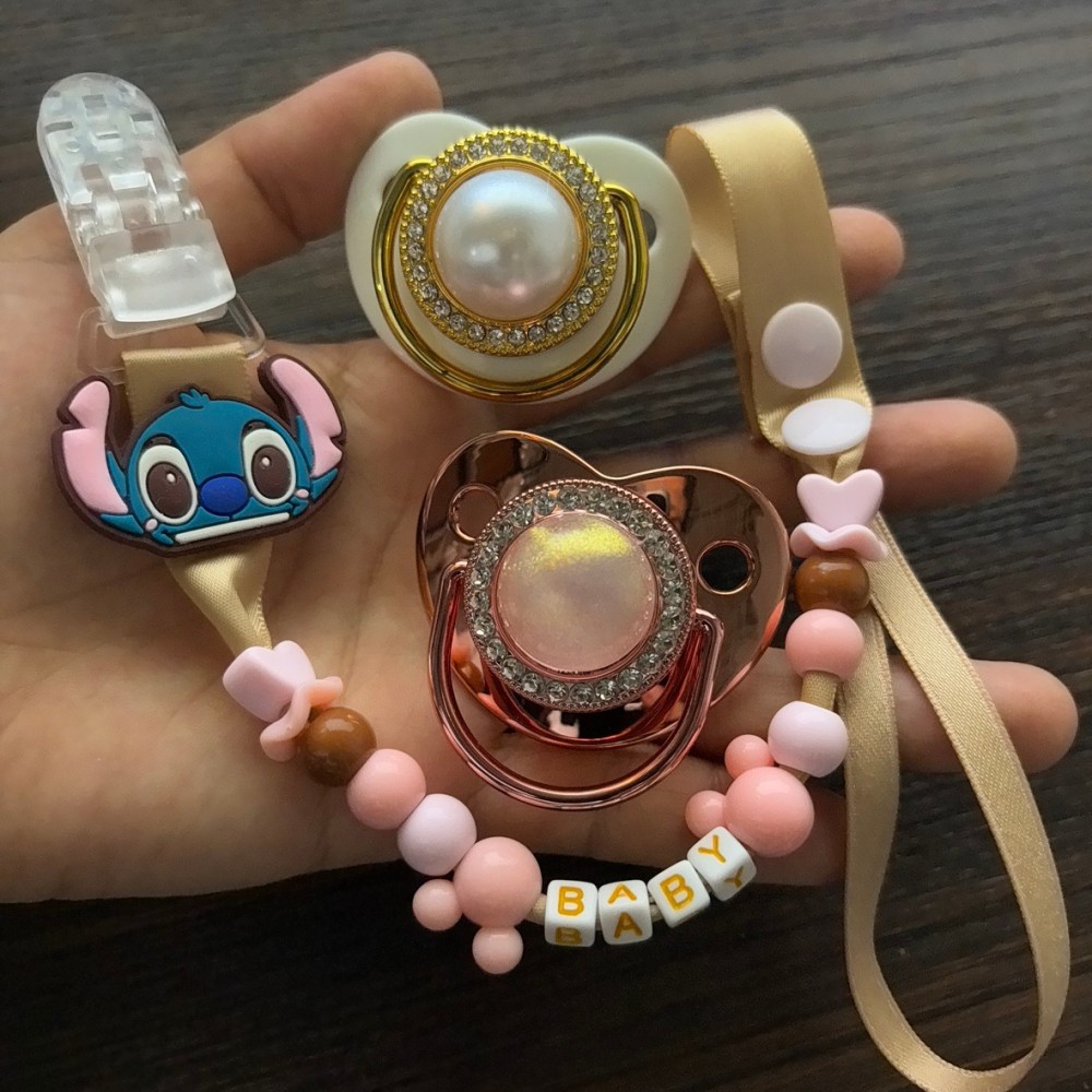 Newborn Gift Set - مشبك لهاية لطيف وعصا تسنين للأطفال